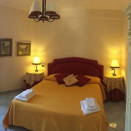 Affittacamere Casa Santicelli *
